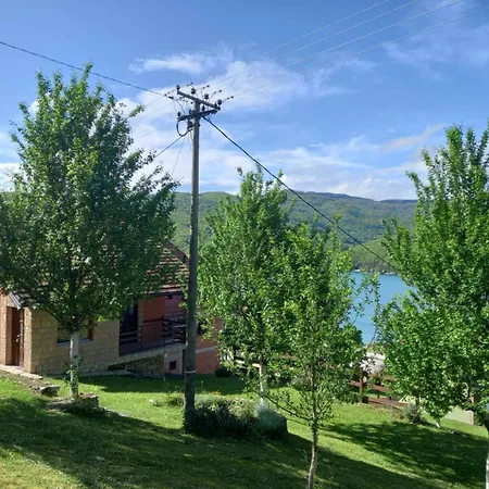 Konstantinovic * Perucac