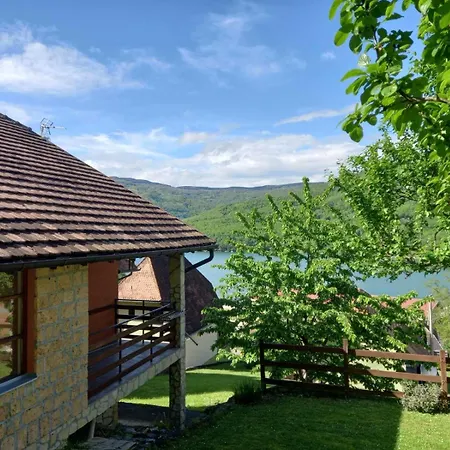 Apartment Konstantinovic Perucac