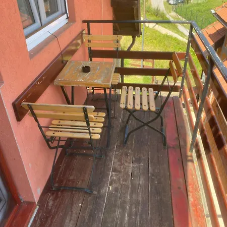 Konstantinovic * Perucac